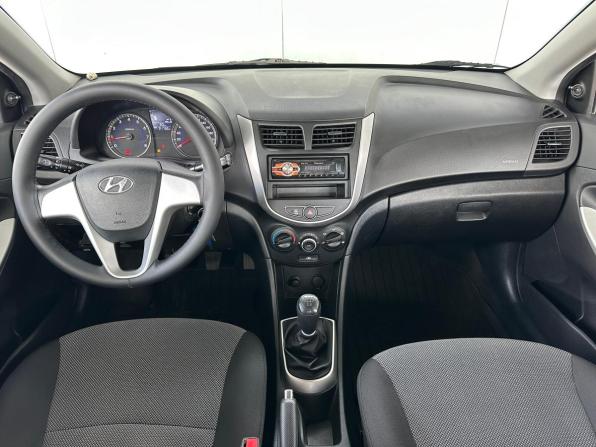 Hyundai Solaris I с пробегом 2012 года, цена 880 000 рублей, 91731 км, седан, Автокод Объявления