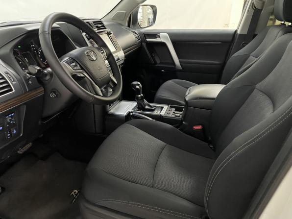 Toyota Land Cruiser Prado 150 Series Рестайлинг 2 с пробегом 2019 года, цена 4 700 000 рублей, 182083 км, внедорожник, Автокод Объявления