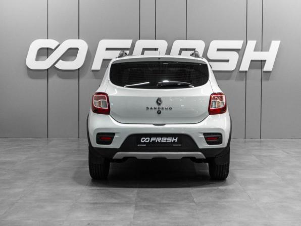 Renault Sandero II Рестайлинг с пробегом 2020 года, цена 1 229 000 рублей, 91867 км, хэтчбек, Автокод Объявления