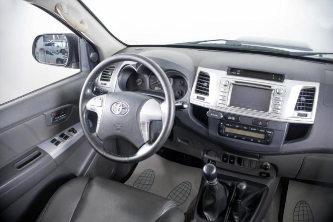 Toyota Hilux VII Рестайлинг с пробегом 2012 года, цена 1 649 000 рублей, 333265 км, offers.body_type.unknown, Автокод Объявления