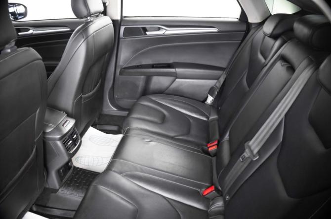 Ford Mondeo V с пробегом 2016 года, цена 1 649 000 рублей, 195236 км, седан, Автокод Объявления