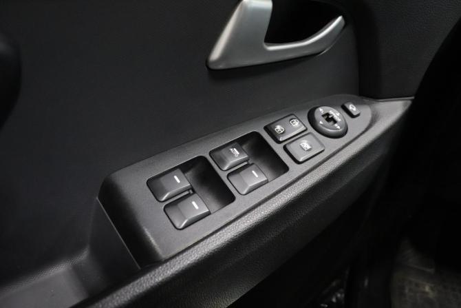 Kia Sportage III Рестайлинг с пробегом 2015 года, цена 1 636 000 рублей, 80084 км, внедорожник, Автокод Объявления