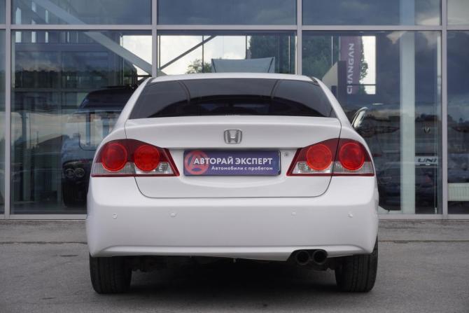 Honda Civic VIII с пробегом 2006 года, цена 880 000 рублей, 331600 км, седан, Автокод Объявления