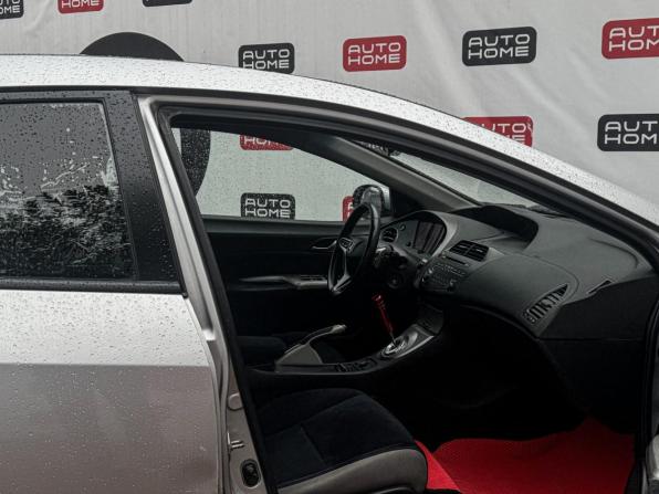 Honda Civic VIII Рестайлинг с пробегом 2008 года, цена 400 000 рублей, 303128 км, хэтчбек, Автокод Объявления