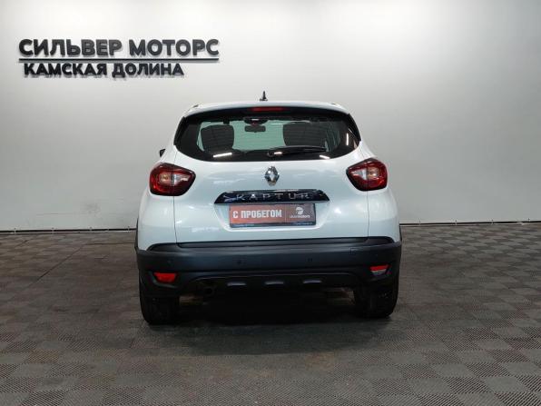 Renault Kaptur I Рестайлинг с пробегом 2021 года, цена 1 680 000 рублей, 46050 км, внедорожник, Автокод Объявления
