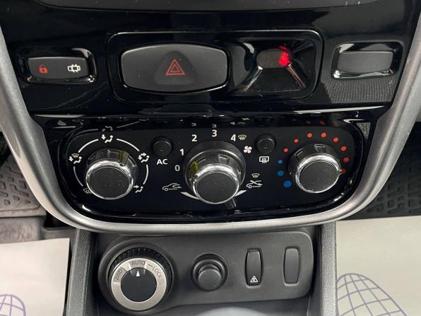 Renault Duster I с пробегом 2013 года, цена 950 000 рублей, 122943 км, внедорожник, Автокод Объявления