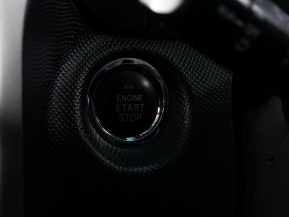 Toyota Ractis I с пробегом 2009 года, цена 629 000 рублей, 260230 км, хэтчбек, Автокод Объявления