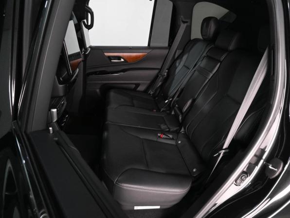 Lexus LX IV с пробегом 2023 года, цена 15 499 000 рублей, 39847 км, внедорожник, Автокод Объявления