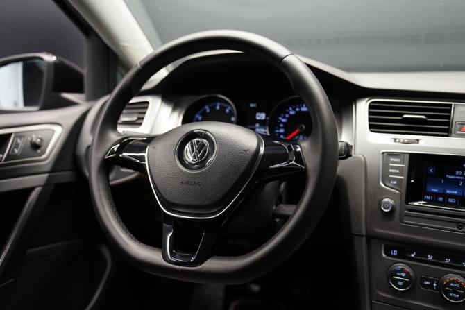 Volkswagen Golf VII с пробегом 2013 года, цена 1 290 000 рублей, 107804 км, хэтчбек, Автокод Объявления