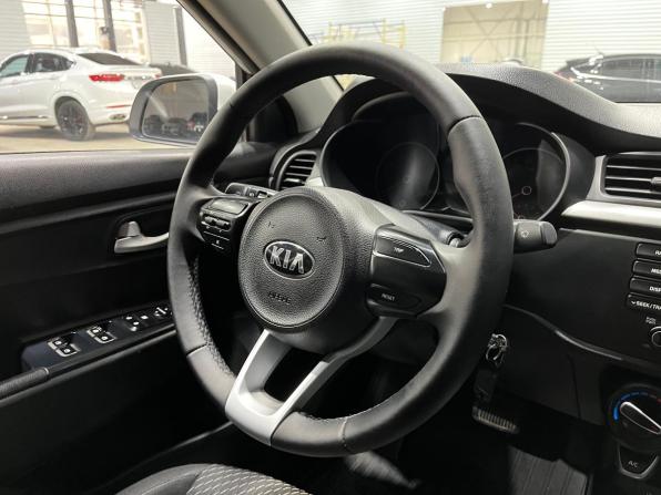 Kia Rio IV с пробегом 2018 года, цена 1 000 000 рублей, 69000 км, седан, Автокод Объявления