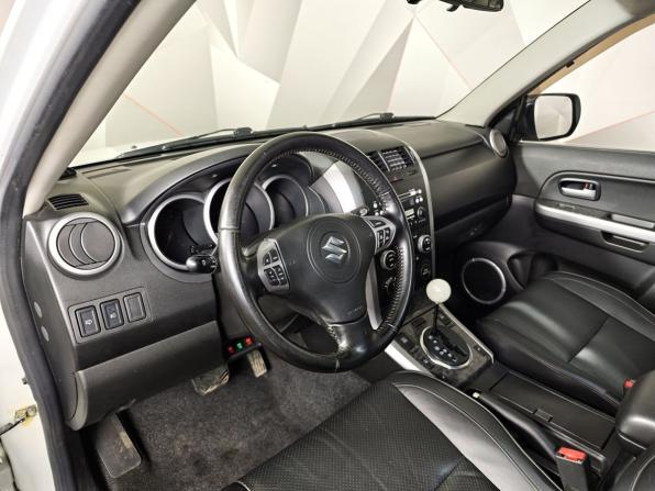 Suzuki Grand Vitara II Рестайлинг с пробегом 2010 года, цена 859 000 рублей, 174578 км, внедорожник, Автокод Объявления