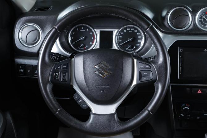 Suzuki Vitara II с пробегом 2015 года, цена 1 689 000 рублей, 66129 км, внедорожник, Автокод Объявления