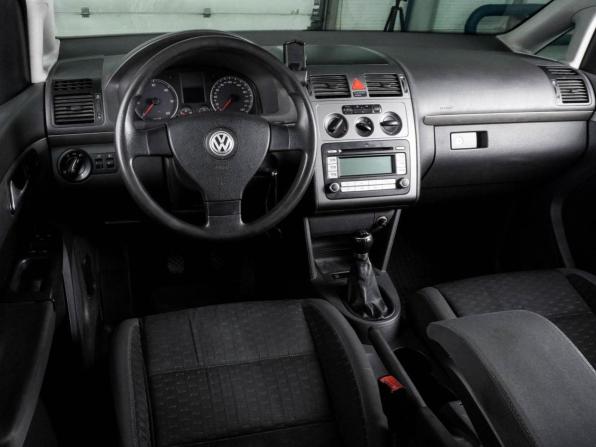 Volkswagen Touran I Рестайлинг с пробегом 2007 года, цена 919 000 рублей, 192890 км, компактвэн, Автокод Объявления