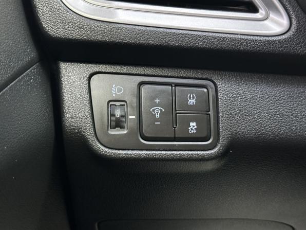 Hyundai Solaris II с пробегом 2019 года, цена 1 665 000 рублей, 57823 км, седан, Автокод Объявления
