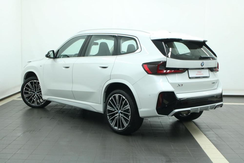 BMW X1 III (U11/U12) Красноярск  - изображение 12