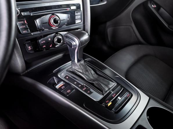 Audi A4 IV (B8) Рестайлинг с пробегом 2013 года, цена 1 470 000 рублей, 98342 км, седан, Автокод Объявления