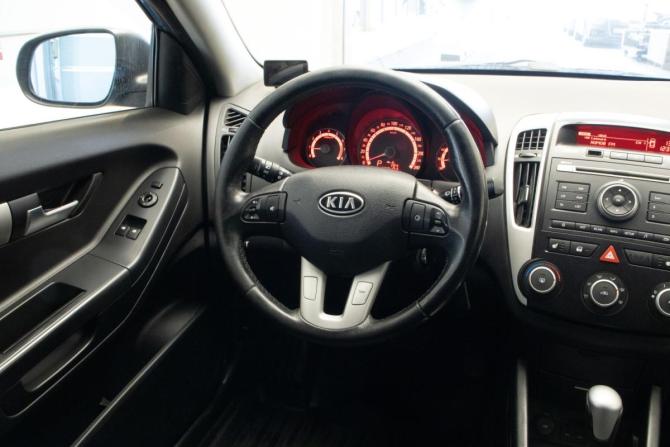 Kia Ceed I с пробегом 2010 года, цена 525 000 рублей, 303402 км, хэтчбек, Автокод Объявления