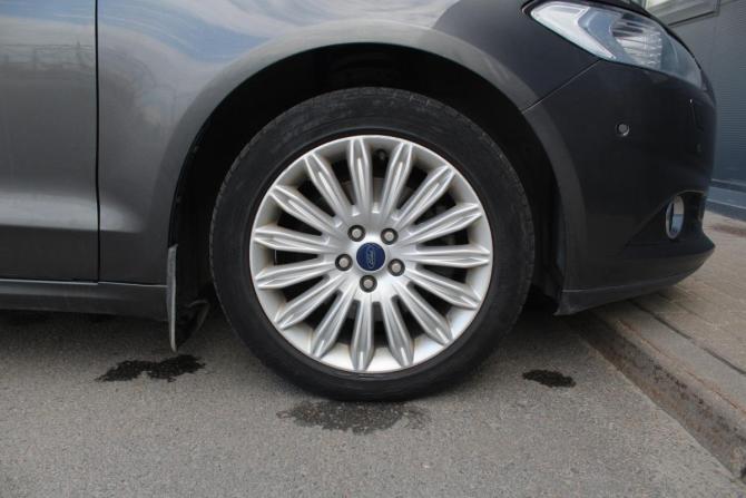 Ford Mondeo V с пробегом 2015 года, цена 1 380 000 рублей, 256164 км, седан, Автокод Объявления