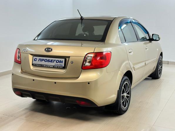 Kia Rio II Рестайлинг с пробегом 2010 года, цена 450 000 рублей, 328675 км, седан, Автокод Объявления