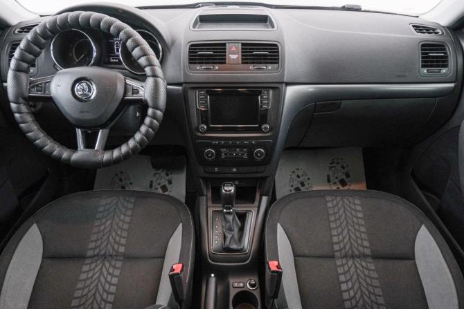 Skoda Yeti I Рестайлинг с пробегом 2017 года, цена 1 659 000 рублей, 202693 км, внедорожник, Автокод Объявления