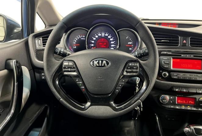 Kia Ceed II с пробегом 2014 года, цена 1 390 000 рублей, 91429 км, хэтчбек, Автокод Объявления