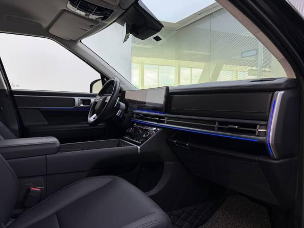 Hyundai Santa Fe V (MX5) с пробегом 2024 года, цена 4 899 000 рублей, 28000 км, внедорожник, Автокод Объявления
