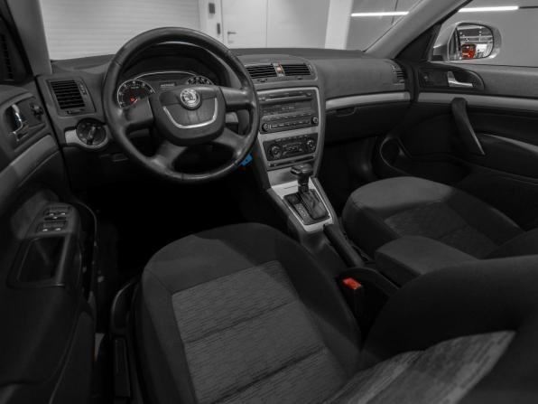 Skoda Octavia II (A5) Рестайлинг с пробегом 2012 года, цена 870 000 рублей, 169489 км, седан, Автокод Объявления