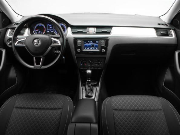 Skoda Rapid I с пробегом 2016 года, цена 1 345 000 рублей, 54405 км, лифтбек, Автокод Объявления