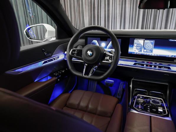 BMW 7 серии VII (G70) с пробегом 2025 года, цена 15 448 000 рублей, 18703 км, седан, Автокод Объявления