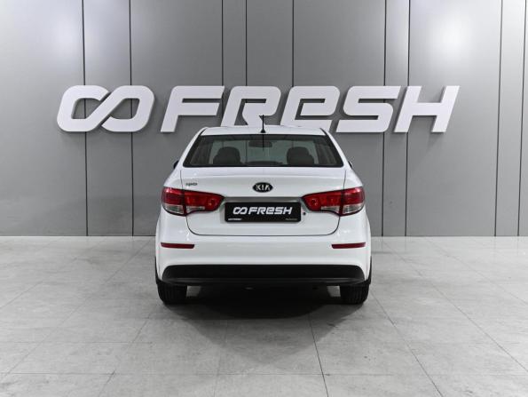 Kia Rio III Рестайлинг с пробегом 2016 года, цена 1 319 000 рублей, 116154 км, седан, Автокод Объявления