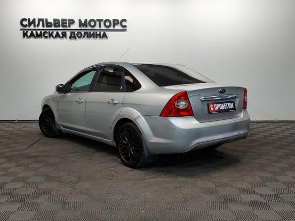 Ford Focus II Рестайлинг с пробегом 2008 года, цена 410 000 рублей, 180000 км, седан, Автокод Объявления