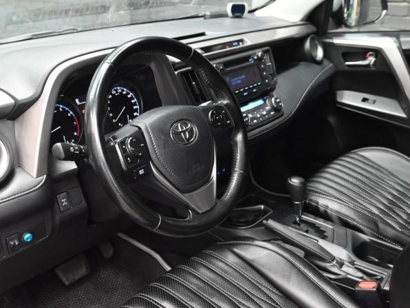 Toyota RAV4 IV (XA40) Рестайлинг с пробегом 2019 года, цена 2 600 000 рублей, 184427 км, внедорожник, Автокод Объявления