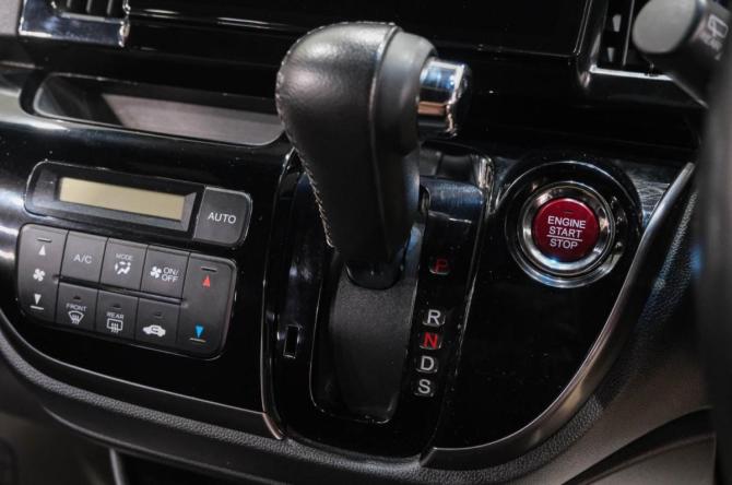 Honda N-WGN I Рестайлинг с пробегом 2017 года, цена 979 000 рублей, 82600 км, хэтчбек, Автокод Объявления