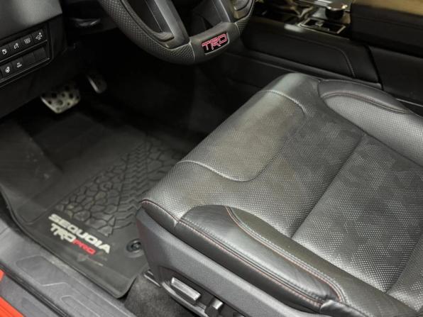 Toyota Sequoia III с пробегом 2023 года, цена 14 497 000 рублей, 38710 км, внедорожник, Автокод Объявления