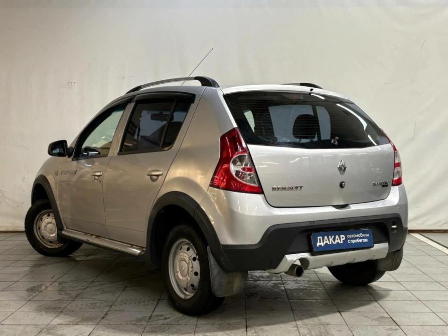 Renault Sandero I Санкт-Петербург  - изображение 4