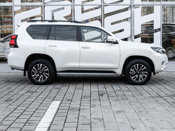 Toyota Land Cruiser Prado 150 Series Рестайлинг 2 с пробегом 2019 года, цена 4 920 000 рублей, 107773 км, внедорожник, Автокод Объявления