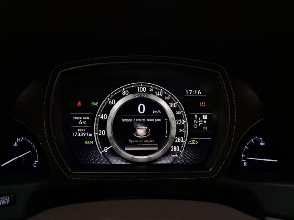 Lexus LS V с пробегом 2018 года, цена 5 315 000 рублей, 173380 км, седан, Автокод Объявления