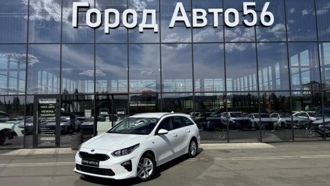 Kia Ceed III с пробегом 2021 года, цена 2 060 000 рублей, 61321 км, универсал, Автокод Объявления