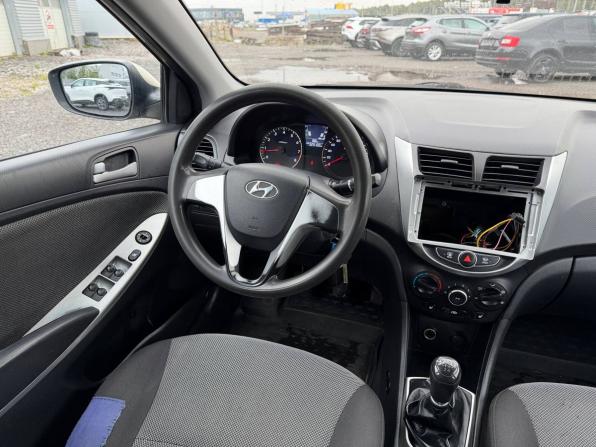 Hyundai Solaris I с пробегом 2011 года, цена 450 000 рублей, 323000 км, седан, Автокод Объявления