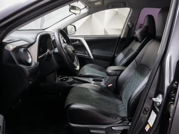 Toyota RAV4 IV (XA40) Рестайлинг с пробегом 2015 года, цена 2 150 000 рублей, 133200 км, внедорожник, Автокод Объявления