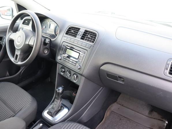 Volkswagen Polo V с пробегом 2012 года, цена 779 000 рублей, 90102 км, седан, Автокод Объявления