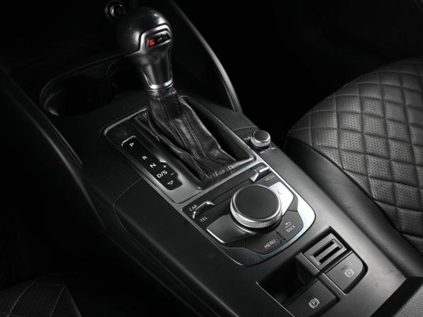Audi A3 III (8V) Рестайлинг с пробегом 2019 года, цена 1 819 000 рублей, 110799 км, седан, Автокод Объявления