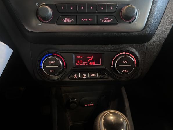 Kia Rio III с пробегом 2012 года, цена 850 000 рублей, 158661 км, седан, Автокод Объявления