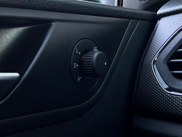 Volkswagen Polo VI с пробегом 2021 года, цена 1 664 300 рублей, 36385 км, лифтбек, Автокод Объявления