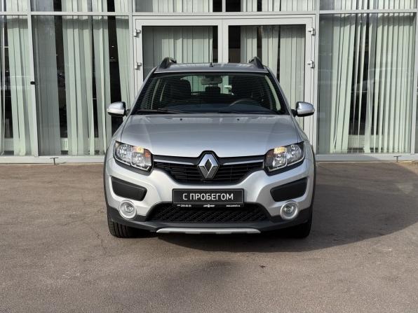 Renault Sandero II с пробегом 2017 года, цена 1 075 000 рублей, 57766 км, хэтчбек, Автокод Объявления