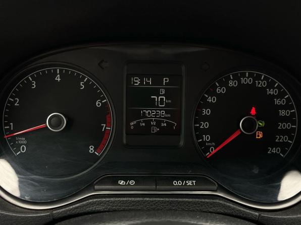 Volkswagen Polo V Рестайлинг с пробегом 2016 года, цена 960 000 рублей, 170225 км, седан, Автокод Объявления