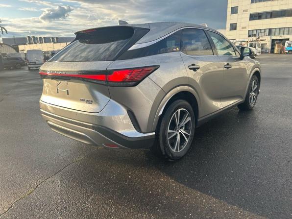 Lexus RX V с пробегом 2025 года, цена 7 850 000 рублей, 8911 км, внедорожник, Автокод Объявления