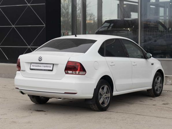 Volkswagen Polo V Рестайлинг с пробегом 2016 года, цена 740 000 рублей, 327639 км, седан, Автокод Объявления