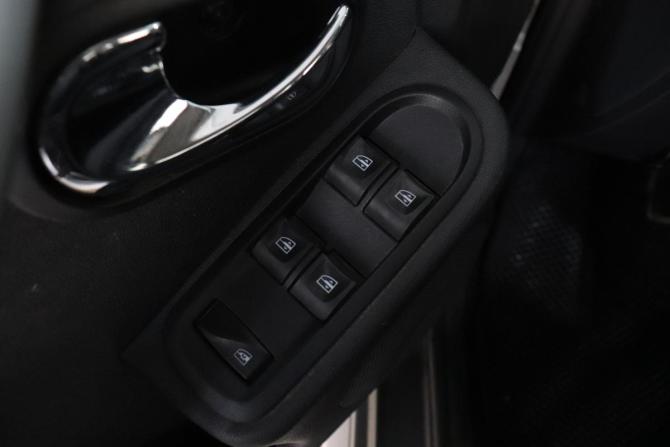 Nissan Terrano III (D10) с пробегом 2017 года, цена 1 141 000 рублей, 181500 км, внедорожник, Автокод Объявления