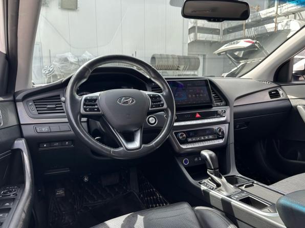 Hyundai Sonata VII (LF) Рестайлинг с пробегом 2019 года, цена 1 899 900 рублей, 102380 км, седан, Автокод Объявления